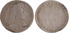 Louis XIV, quart d'écu à la cravate, 2ème émission, 1679 Aix
A/LVD. XIIII. D. G (différent) - FR. ET. NAV. REX
Buste du Roi à droite, drapé et cuira...