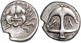 GRIECHENLAND, THRAKIEN / Stadt Apollonia Pontika, AR Drachme (450-400 v.Chr.). Gorgoneion. Rs.Anker. 3,32g.
ss
Sear 1655; BMC 15.9.10f.