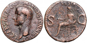 RÖMISCHES REICH, Caligula, 37-41, AE As, Rom. Bloße Büste l. Rs.Vesta sitzt l. zwischen SC, darüber VESTA. 10,85g.
ss+/ss
RIC 38; Kampm.11.9