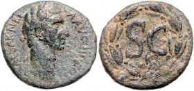 RÖMISCHES REICH, Nerva, 96-98, AE 27, Seleukis und Pieria, Stadt Antiochia. Belorb. Büste r., [IMP] CAESAR NERVA AVG III COS. Rs.SC im Kranz. 13,39g....