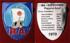 SCHIFFFAHRT, Norwegischer Forscher, Teilemail. verchromte Br.-Plakette 1970 a.s. Expedition Ra II mit der er den Nachweis erbrachte, dass ein Boot aus...