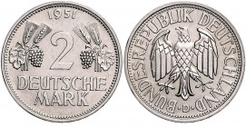 BUNDESREPUBLIK DEUTSCHLAND, 2 DM 1951 D. Ähren, Weinblatt und Weintrauben.
zaponiert, vz/vz+
J.386