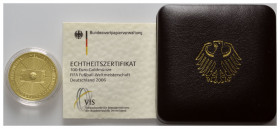 BUNDESREPUBLIK DEUTSCHLAND, 100 Euro 2005 D. Fußball-WM.
Ware ist MwSt-befreit
VAT tax free
GOLD, st
J.516