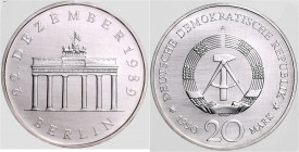 DEUTSCHE DEMOKRATISCHE REPUBLIK, 1949-1991, 20 Mark 1990 A. Öffnung des Brandenburger Tores.
orig. verschweißt, st
J.1635S