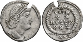 Constantius II, 337-361. Siliqua (Silver, 19 mm, 2.85 g, 12 h), Antiochia, 337-347. Pearl-diademed head of Constantius II to right, his eyes raised to...