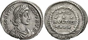 Constantius II, 337-361. Siliqua (Silver, 19 mm, 1.69 g, 12 h), Sirmium, 355-361. D N CONSTAN-TIVS P F AVG Pearl-diademed, draped and cuirassed bust o...
