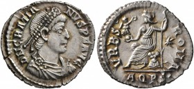 Gratian, 367-383. Siliqua (Silver, 19 mm, 2.01 g, 7 h), Aquileia, 375-378. D N GRATIA-NVS P F AVG Pearl-diademed, draped and cuirassed bust of Gratian...