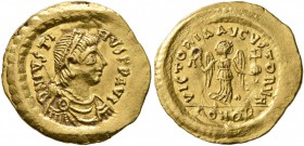 Justin I, 518-527. Tremissis (Gold, 15 mm, 1.48 g, 6 h), Constantinopolis. D N IVSTINVS P P AVG Diademed, draped and cuirassed bust of Justin I to rig...
