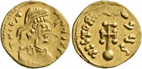 Constantine IV Pogonatus, 668-685. Semissis (Gold, 16 mm, 2.18 g, 6 h), Constantinopolis, circa 669-674. d N CONSTAЧS P P Pearl-diademed, draped and c...