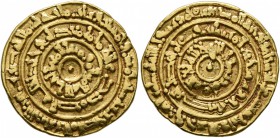 ISLAMIC, Fatimids. al-Mu'izz li-Din Allah , AH 341-365 / AD 953-975. Dinar (Gold, 19 mm, 3.88 g), al-Mansuriya. Nicol 430. Somewhat clipped , otherwis...