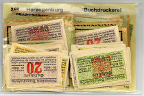 ÖSTERREICH, Herzogenburg Buchdruckerei. Etwa 175 Scheine mit vielen Varianten, alle aus 369, -BITTE BESICHTIGEN-.
I-III