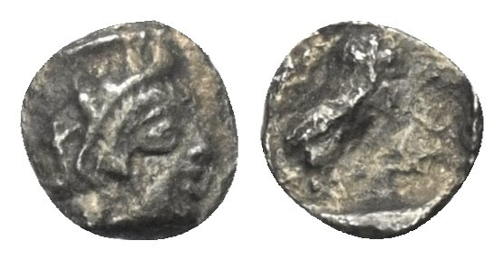 Attika. Athen.

 Hemiobol (Silber). Ca. 454 - 404 v. Chr.
Vs: Kopf der Athena...