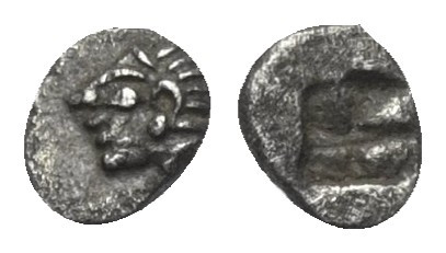 Ionien. Kolophon.

 Tetartemorion (Silber). Ca. 530 - 500 v. Chr.
Vs: Archais...
