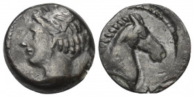 Zeugitania. Karthago.

 Bronze. Ca. 300 - 264 v. Chr.
Vs: Kopf der Tanit mit Ährenkranz links.
Rs: Pferdekopf rechts.

19 mm. 4,93 g. 

SNG Co...