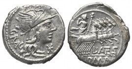 L. Antestius Gragulus.

 Denar (Silber). 136 v. Chr. Rom.
Vs: GRAG. Kopf der Roma mit geflügeltem Greifenkopfhelm rechts, davor Wertzeichen.
Rs: L...