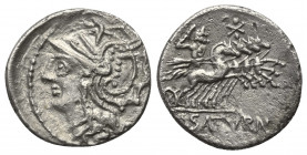 L. Appuleius Saturninus.

 Denar (Silber). 104 v. Chr. Rom.
Vs: Kopf der Roma mit geflügeltem Greifenkopfhelm links.
Rs: L SATVRN. Saturnus mit Ha...