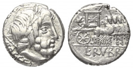L. Rubrius Dossenus.

 Denar (Silber). 87 v. Chr. Rom.
Vs: DOSSEN. Belorbeerter Kopf des Jupiter mit Szepter über Schulter rechts.
Rs: L RVBRI. Tr...
