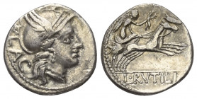 L. Rutilius Flaccus.

 Denar (Silber). 77 v. Chr. Rom.
Vs: FLAC. Kopf der Roma mit geflügeltem Greifenkopfhelm rechts.
Rs: L RVTILI. Victoria mit ...