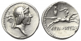 C. Calpurnius Piso Frugi.

 Denar (Silber). 67 v. Chr. Rom.
Vs: Kopf des Apollo mit Tänie rechts, dahinter Kontrollzeichen Weinblatt, davor F.
Rs:...