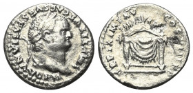 Titus (79 - 81 n. Chr.).

 Denar (Silber). 80 n. Chr. Rom.
Vs: IMP TITVS CAES VESPASIAN AVG P M. Kopf mit Lorbeerkranz rechts.
Rs: TR P IX IMP XV ...