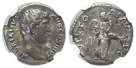 Hadrianus (117 - 138 n. Chr.).

 Denar (Silber). 134 n. Chr. Rom.
Vs: HADRIANVS AVG COS III P P. Kopf mit Lorbeerkranz rechts.
Rs: VICTORIA AVG. V...