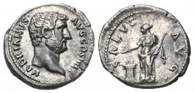 Hadrianus (117 - 138 n. Chr.).

 Denar (Silber). 135 n. Chr. Rom.
Vs: HADRIANVS AVG COS III P P. Kopf mit Lorbeerkranz rechts.
Rs: SALVS AVG. Salu...