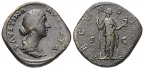 Faustina II. (gest. 176 n. Chr.).

 Sesterz. 161 - 176 n. Chr. Rom.
Vs: FAVSTINA AVGVSTA. Drapierte Büste rechts.
Rs: FECVNDITAS Faustina (Fecundi...