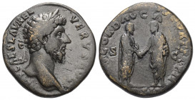 Lucius Verus (161 - 169 n. Chr.).

 Sesterz. 161 - 162 n. Chr. Rom.
Vs: IMP CAES L AVREL - VERVS AVG. Kopf rechts.
Rs: CONCORDIA AVGVSTOR TR P II....