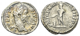 Septimius Severus (193 - 211 n. Chr.).

 Denar (Silber). 206 n. Chr. Rom.
Vs: SEVERVS PIVS AVG. Kopf mit Lorbeerkranz rechts.
Rs: P M TR P XIIII C...
