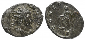 Postumus (260 - 269 n. Chr.).

 Antoninian (Kupfer). 267 n. Chr. Mailand.
Aureolus für Postumus.
Vs: [IMP PO]STVMVS AVG. Gepanzerte und drapierte ...