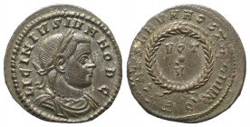 Licinius II. (317 - 324 n. Chr.).

 Follis. 321 n. Chr. Rom.
Vs: LICINIVS IVN NOB C. Gepanzerte Büste mit Lorbeerkranz rechts.
Rs: CAESARVM NOSTRO...