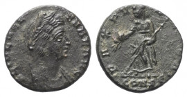 Helena (gest. 329 n. Chr.).

 Follis. 337 - 340 n. Chr. (posthum). Constantinopolis.
Vs: FL IVL HELENAE AVG Drapierte Büste mit Diadem rechts.
Rs:...