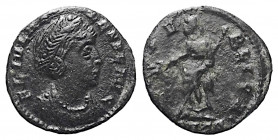 Helena (gest. 329 n. Chr.).

 Follis. 337 - 340 n. Chr. (posthum). Constantinopolis.
Vs: FL IVL HE - LENAE AVG Drapierte Büste mit Diadem rechts.
...
