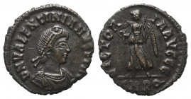 Valentinianus II. (375 - 392 n. Chr.).

 Centenionalis. 378 - 383 n. Chr. Rom.
Vs: D N VALENTINIANVS P F AVG. Büste mit Perldiadem, Paludament und ...