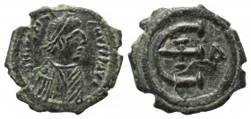 Iustinianus I. (527 - 565 n. Chr.).

 Pentanummion. Ca. 537 - 551 n. Chr. Antiochia (Theoupolis).
Vs: Büste des Iustinianus mit Paludamentum und Di...