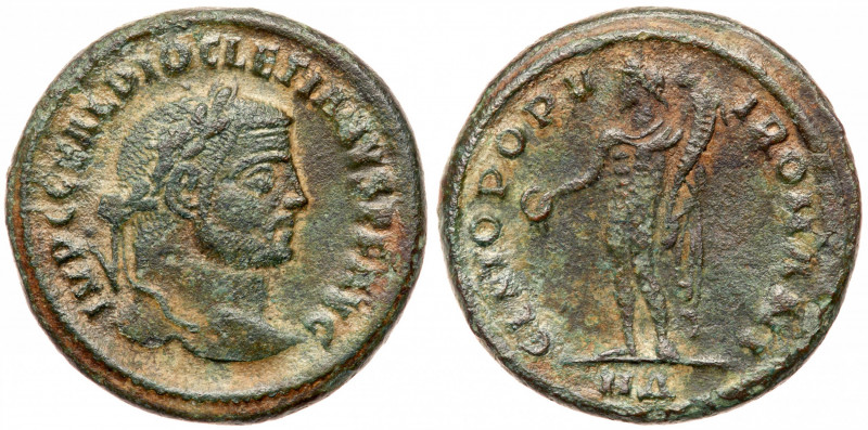Roman Empire. Diocletian, 284-305 AD. AE Follis (27mm, 10.12g). Heraclea. Laueat...