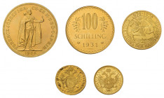 29 Goldmünzen. Dabei 100 Schilling 1926, 1931 sowie 25 Schilling 1927. 6 x
1 Dukat mit 1873 sowie 1812 B und 1915. 2 x 1000 Schilling 1976 Babenberger...