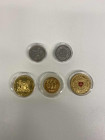 * 3 Goldmedaillen Schweiz zu verschiedenen Anlässen geprägt sowie 2 x 2 
Franken Eidgenossenschaft 1850 und 1860.