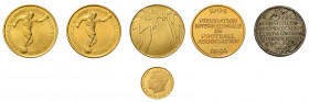 * 5 Goldmedaillen zu verschiedenen Anlässen geprägt. Dabei u.a. 3 Goldmedaillen
zur Fussball-WM 1954. Zusammen ca. 100,4 g.f. Dazu 5 Franken 1948.