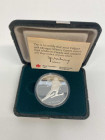 * Kleine Kollektion mit Münzen und Medaillen zum Thema Olympiade, vorwiegend
aus Kanada. Dabei 2 x Proof Set Silber Münzen Kanada.