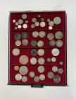 * Partie Münzen alle Welt. Dabei Münzen aus Tibet, Nepal sowie Indien ab ca.
400 vor Christus bis zum britischen Empire. Dazu Schweizer Münzen und
Med...