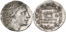 Kings of Pontus, Mithradates VI (120-63 BC), tetradrachm, 76/75 BC, diademed head right with flowing hair, rev., stag feeding left, flanked by monogra...