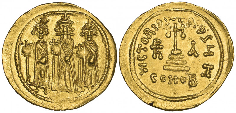 Heraclius (610-641), solidus, Constantinople, standing figures of Heraclius betw...