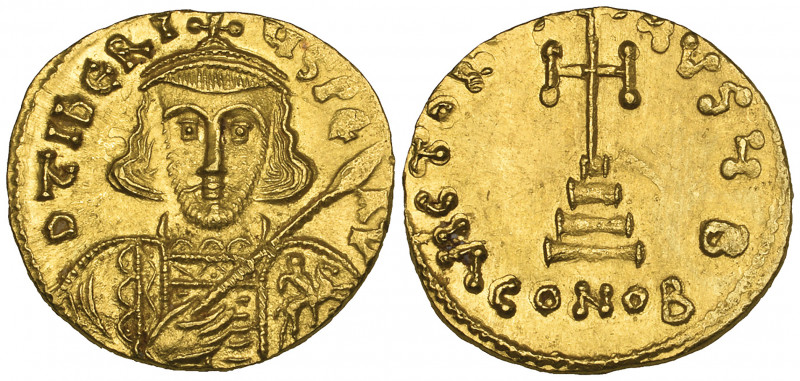 Tiberius III (698-705), solidus, Constantinople, bust facing holding spear and s...