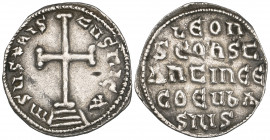 Leo IV the Khanzar (775-780), miliaresion, Constantinople, cross potent on three steps, rev., inscription in five lines, LEON / S CONST/ANTINE E/C ΘΕU...