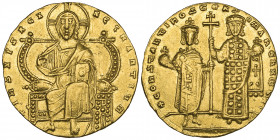 Constantine VII, Porphyrogenitus (913-359), solidus, Constantinople, Christ enthroned facing, rev., Romanus II and Constantine VII, standing facing, e...