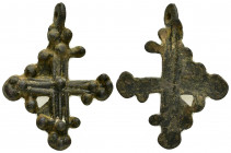 BYZANTINE EMPIRE.Cross.(8th-10th century).Ae.

Condition : Good very fine. 

Weight : 6.9 gr
Diameter : 29X39 mm