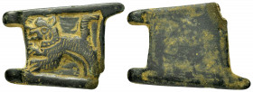 ROMAN BRONZE MILITARY BUCKLE.(1st-2nd century).Ae.

Condition : Good very fine.

Weight : 9.2 gr
Diameter : 34 mm