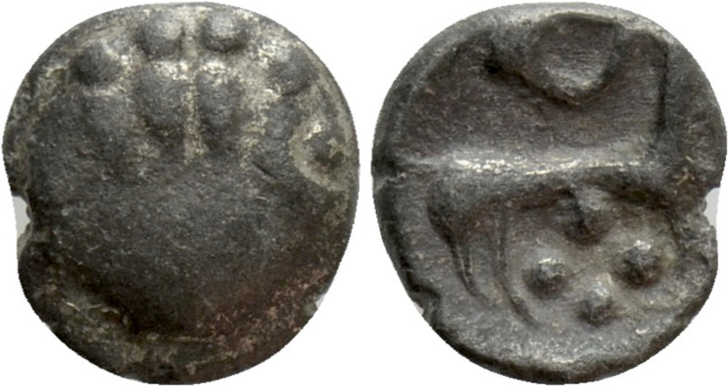 WESTERN EUROPE. Northeast Gaul. Remi (Circa 100-50 BC). EL 1/4 Stater. 

Obv: ...