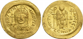 JUSTINIAN I (527-565). GOLD Solidus. Constantinople